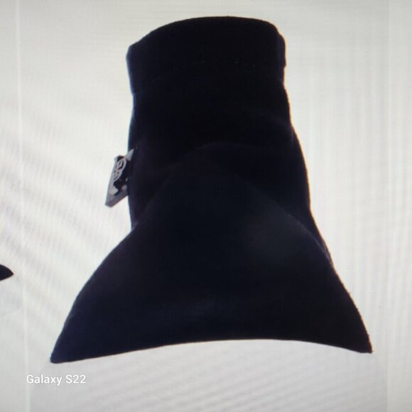 LDP "Kaila" Black leather booties/sneakers. NIB. Size 9.5. Host Pick. - Picture 4 of 12